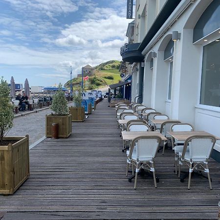 Le Grand Hotel De La Marine Port-en-Bessin-Huppain Exterior foto