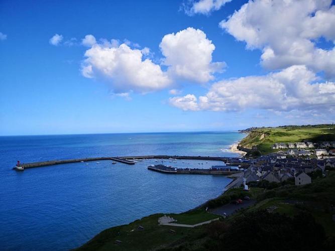 Le Grand Hotel De La Marine Port-en-Bessin-Huppain Exterior foto