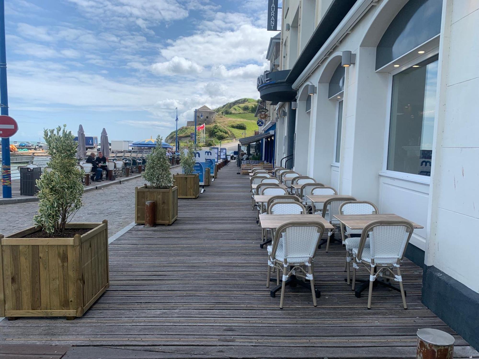 Le Grand Hotel De La Marine Port-en-Bessin-Huppain Exterior foto